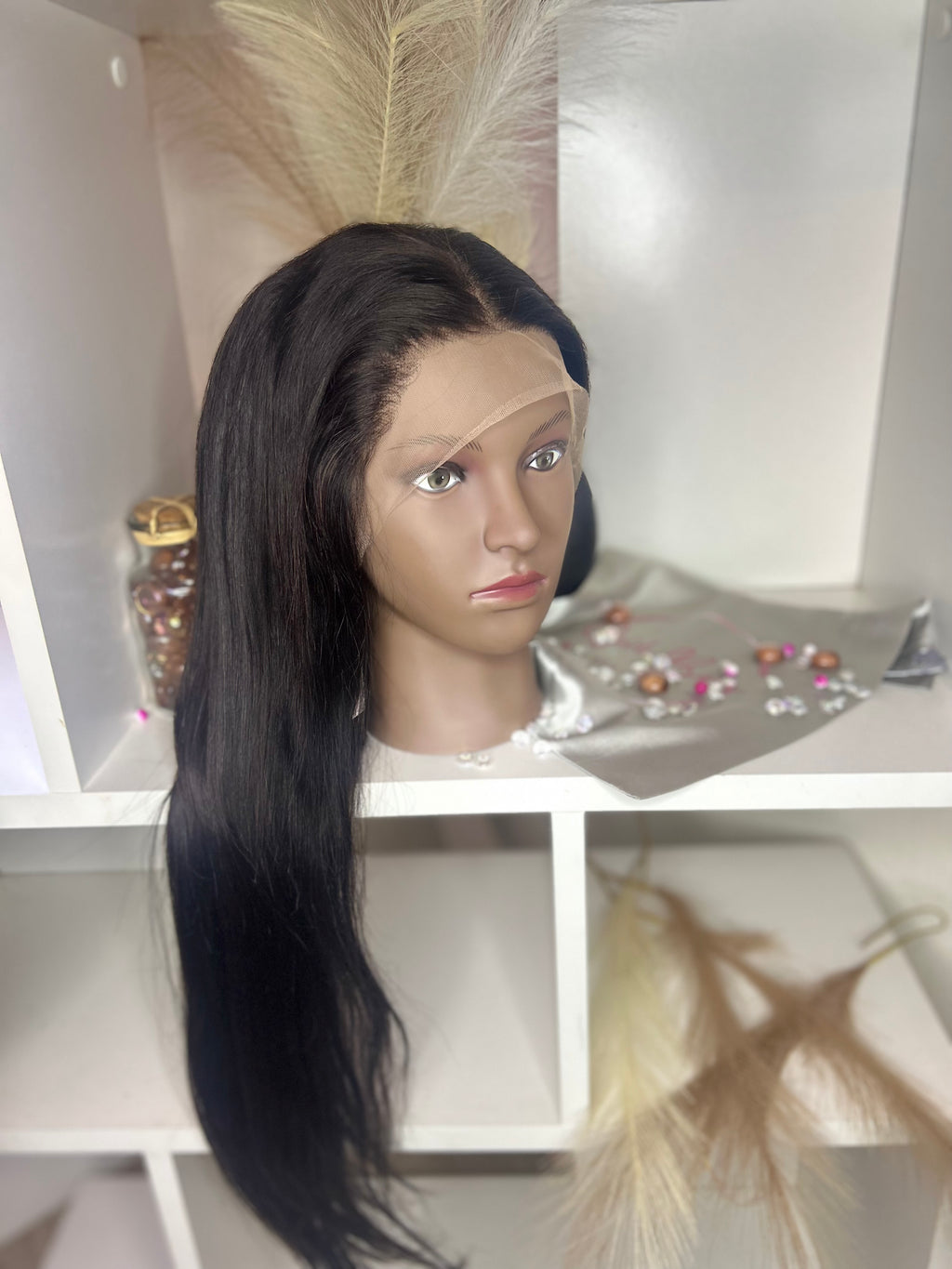 Boss Lady - Perruque Femme Noire Lisse 28" | Frontal Wig Transparente Premium